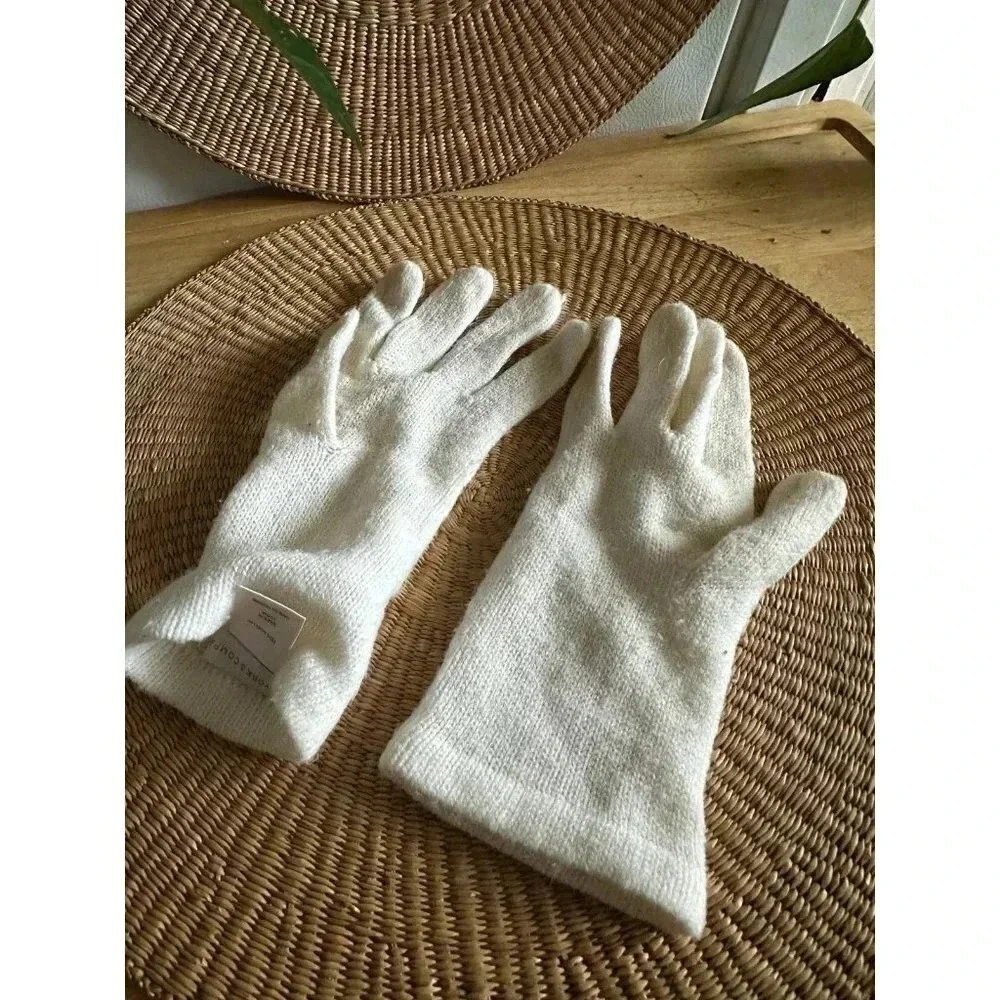 New York & Company White Gloves